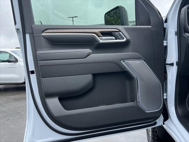 2026 Chevrolet Silverado 2500HD Crew Cab, Standard Bed, High Country, 4WD