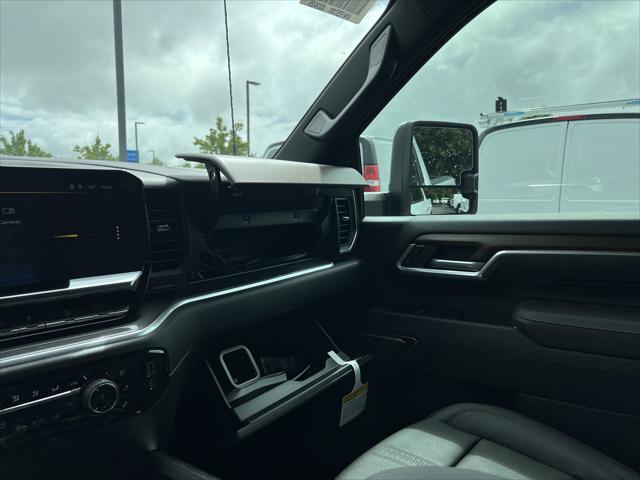 2026 Chevrolet Silverado 2500HD Crew Cab, Standard Bed, High Country, 4WD