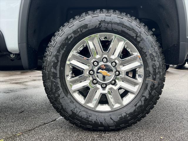 2026 Chevrolet Silverado 2500HD Crew Cab, Standard Bed, High Country, 4WD