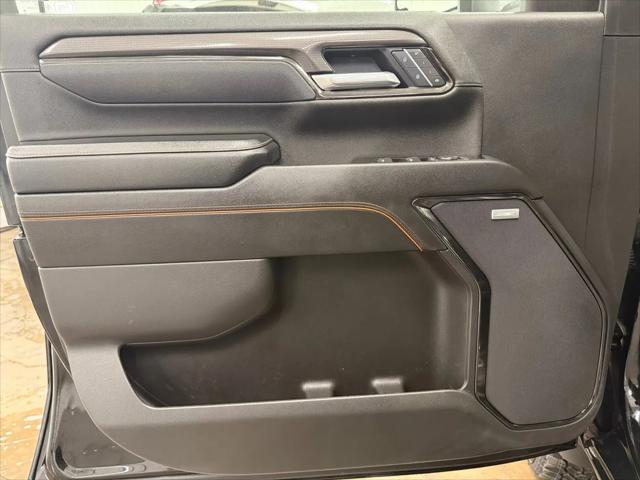 2025 GMC Sierra 2500HD Crew Cab, Standard Bed, AT4, 4WD
