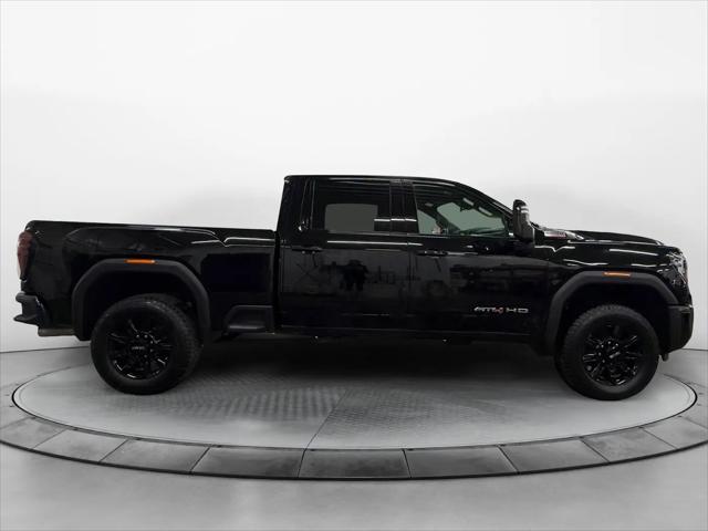 2025 GMC Sierra 2500HD Crew Cab, Standard Bed, AT4, 4WD