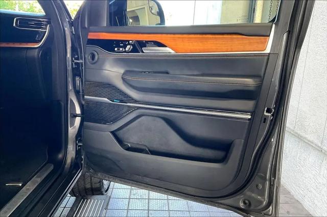 2024 Jeep Grand Wagoneer L Series III 4x4