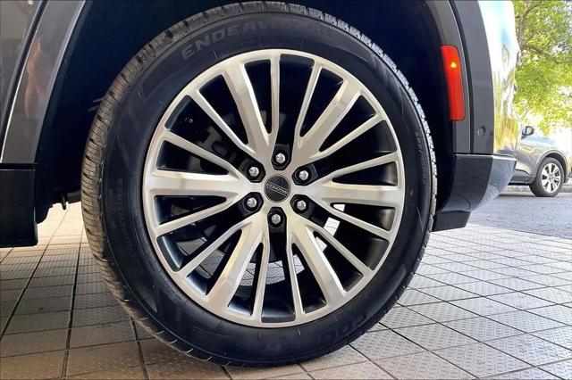 2024 Jeep Grand Wagoneer L Series III 4x4