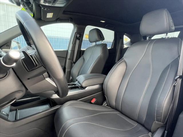 2025 Acura RDX Standard