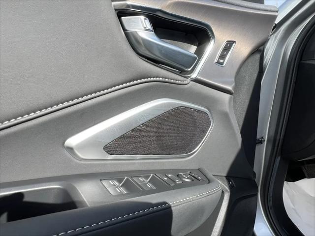 2025 Acura RDX Standard