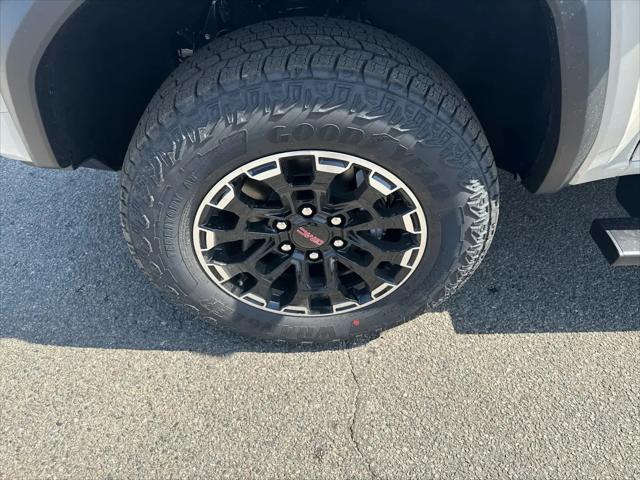 2026 GMC Canyon AT4, 4WD