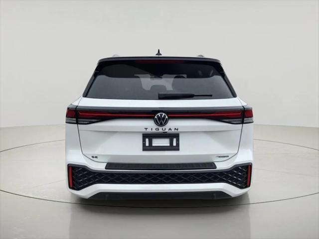 2026 Volkswagen Tiguan SE R-Line Black