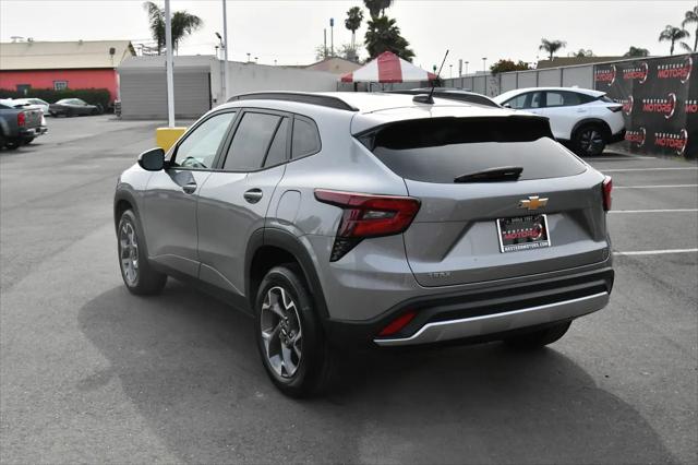 2025 Chevrolet Trax FWD LT