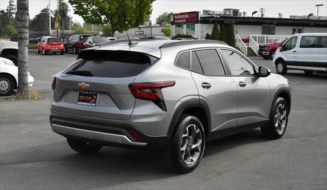 2025 Chevrolet Trax FWD LT
