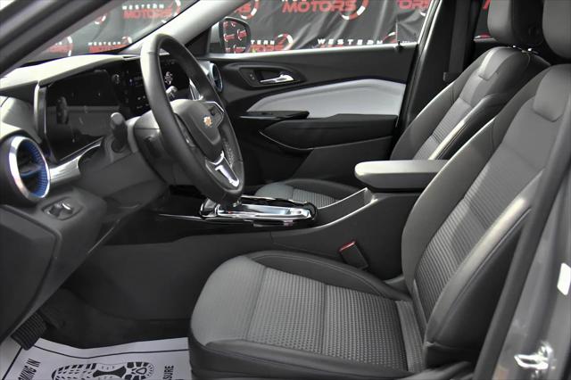 2025 Chevrolet Trax FWD LT