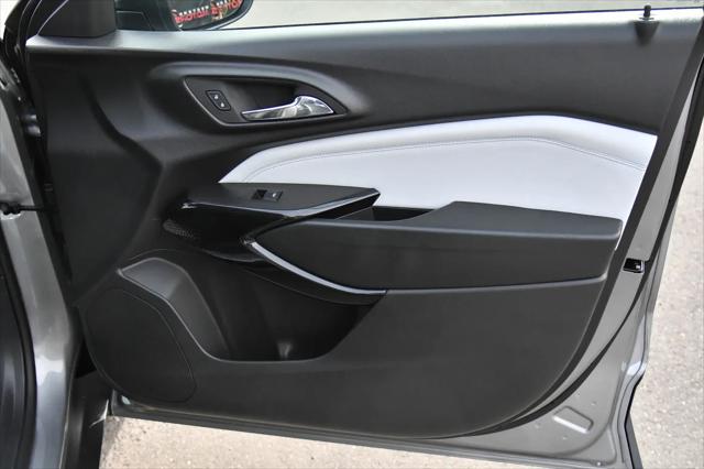 2025 Chevrolet Trax FWD LT