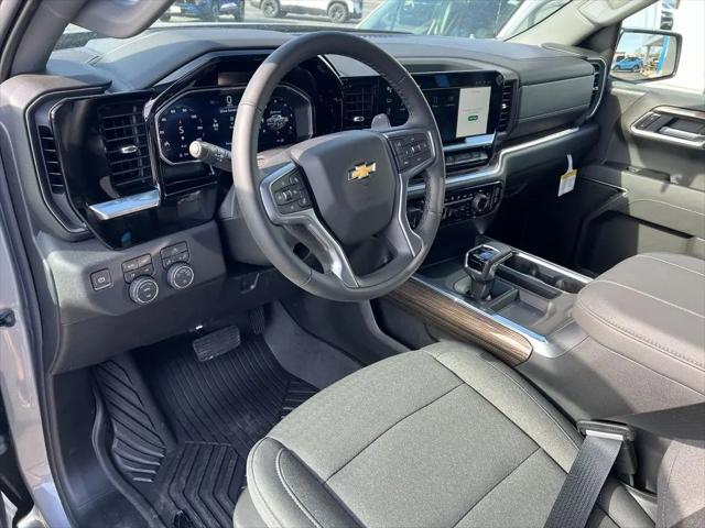 2026 Chevrolet Silverado 1500 4WD Double Cab Standard Bed LT