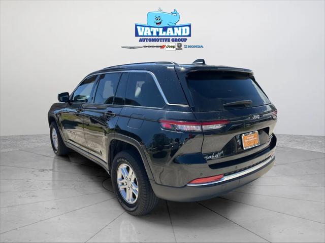 2023 Jeep Grand Cherokee Laredo 4x4