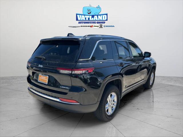2023 Jeep Grand Cherokee Laredo 4x4