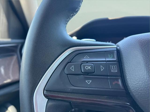 2023 Jeep Grand Cherokee Laredo 4x4