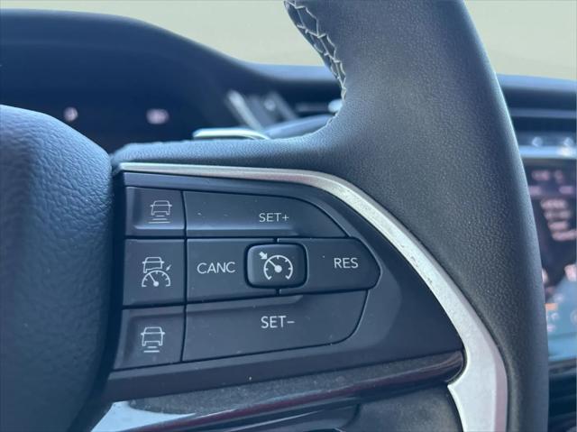 2023 Jeep Grand Cherokee Laredo 4x4