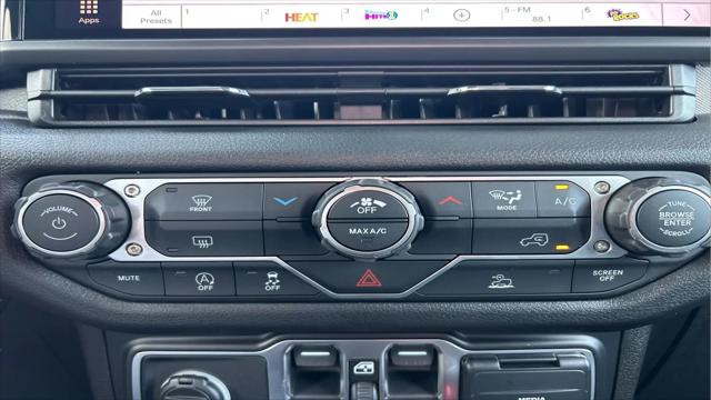 2026 Jeep Gladiator Sport S