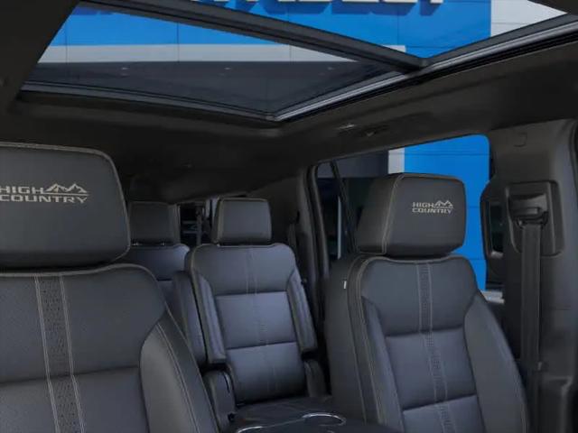 2025 Chevrolet Suburban 4WD High Country