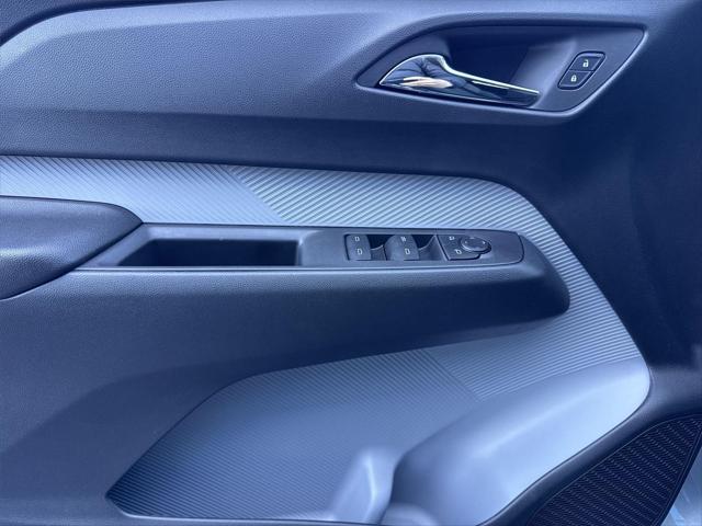 2027 Chevrolet Bolt LT FWD