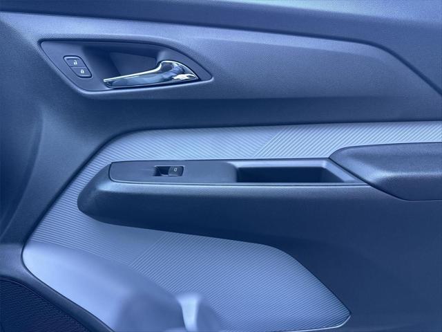 2027 Chevrolet Bolt LT FWD