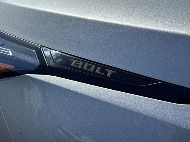 2027 Chevrolet Bolt LT FWD
