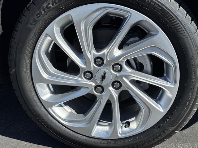 2027 Chevrolet Bolt LT FWD