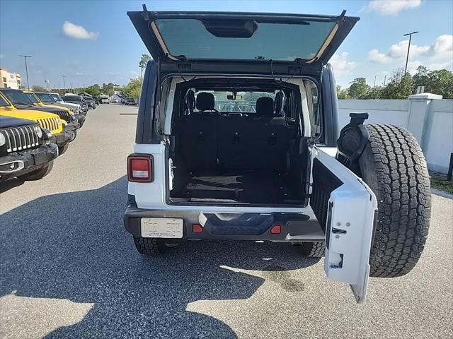 2023 Jeep Wrangler 4-Door Sahara