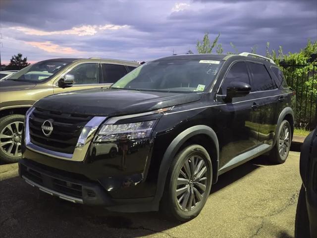 2024 Nissan Pathfinder SL FWD
