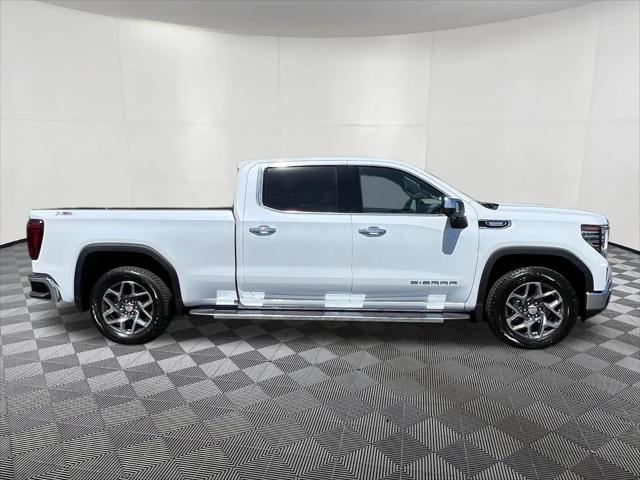 2026 GMC Sierra 1500 Crew Cab, Standard Bed, SLT, 4WD