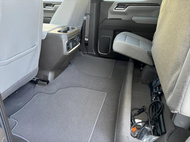 2026 GMC Sierra 1500 Crew Cab, Standard Bed, SLT, 4WD