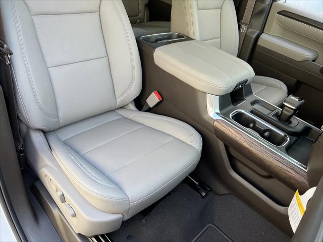 2026 GMC Sierra 1500 Crew Cab, Standard Bed, SLT, 4WD