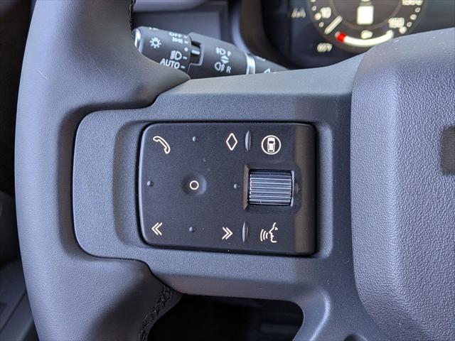 2026 Land Rover Defender P400 X-Dynamic SE