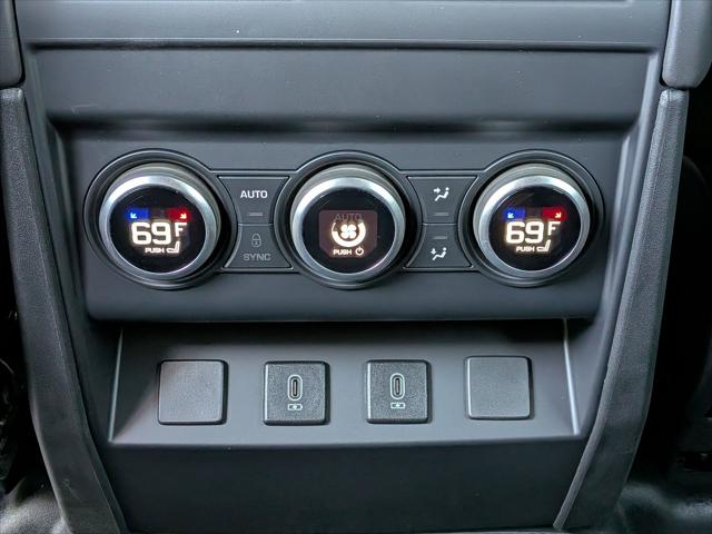 2026 Land Rover Defender P400 X-Dynamic SE
