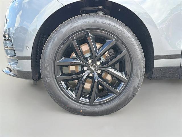 2026 Land Rover Range Rover Velar P250 Dynamic SE