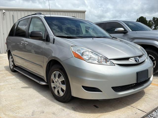 Used 2008 Toyota Sienna LE with VIN 5TDZK23C68S167796 for sale in Lake Charles, LA