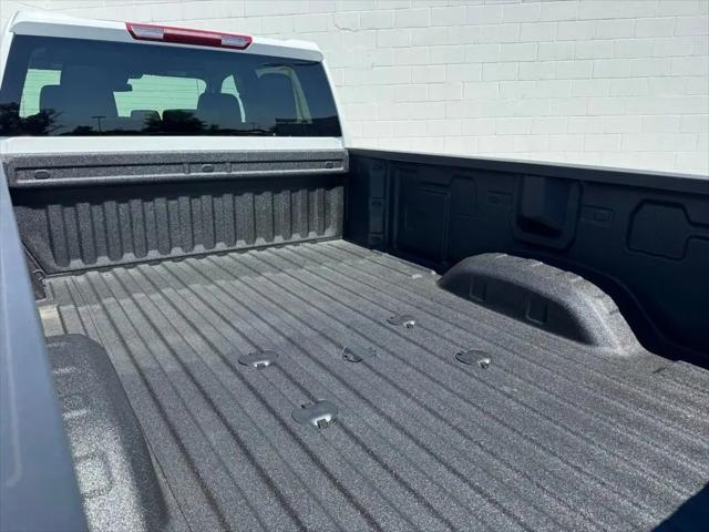 2026 Chevrolet Silverado 3500HD Crew Cab, Long Bed, WT Dual Rear Wheel, RWD