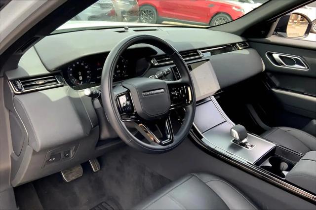 2025 Land Rover Range Rover Velar P250 Dynamic SE