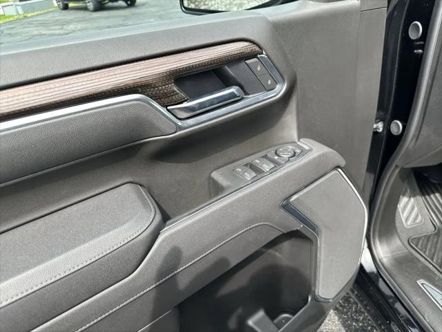 2025 Chevrolet Silverado 1500 4WD Crew Cab Standard Bed LT