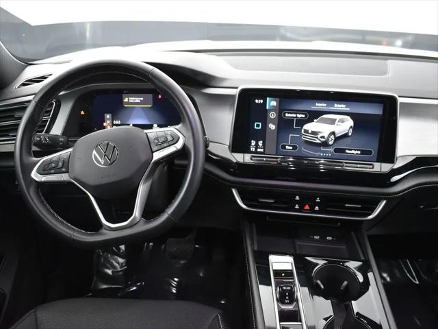 2024 Volkswagen Atlas Cross Sport 2.0T SE w/Technology