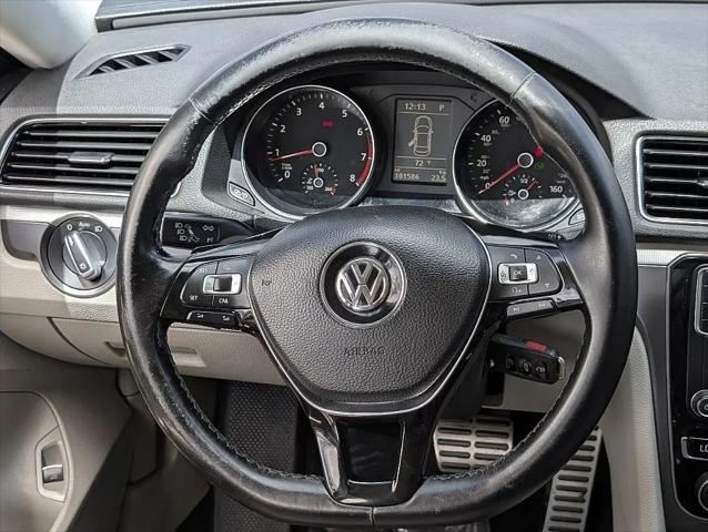 2017 Volkswagen Passat 1.8T R-Line