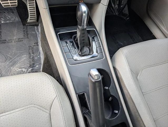 2017 Volkswagen Passat 1.8T R-Line