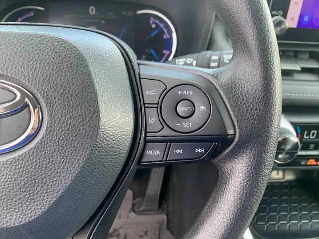 2025 Toyota RAV4 Hybrid XLE
