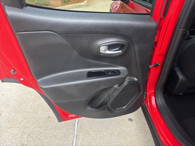 2020 Jeep Renegade Altitude FWD