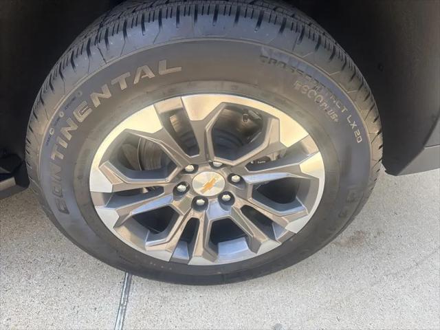 2026 Chevrolet Suburban LT, RWD