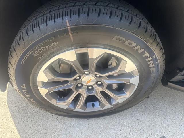 2026 Chevrolet Suburban LT, RWD