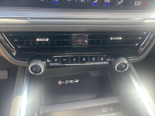 2026 Chevrolet Suburban LT, RWD