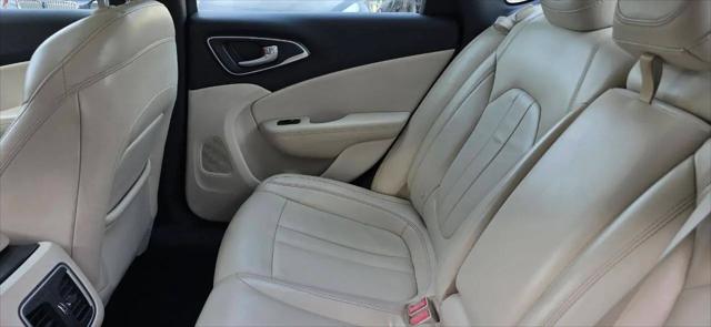 2016 Chrysler 200 C