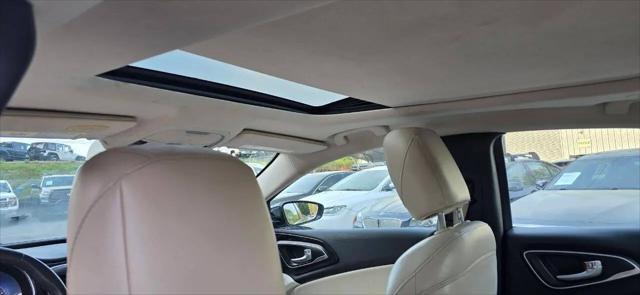2016 Chrysler 200 C