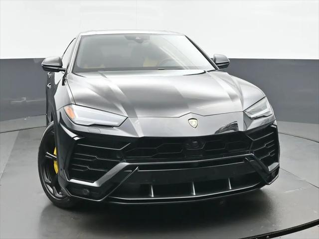 2021 Lamborghini Urus Graphite Capsule