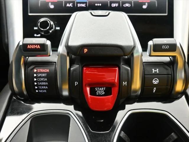 2021 Lamborghini Urus Graphite Capsule